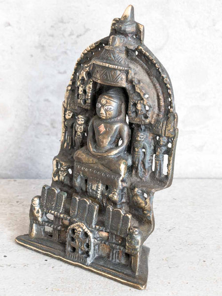 Jain Mahavira statue