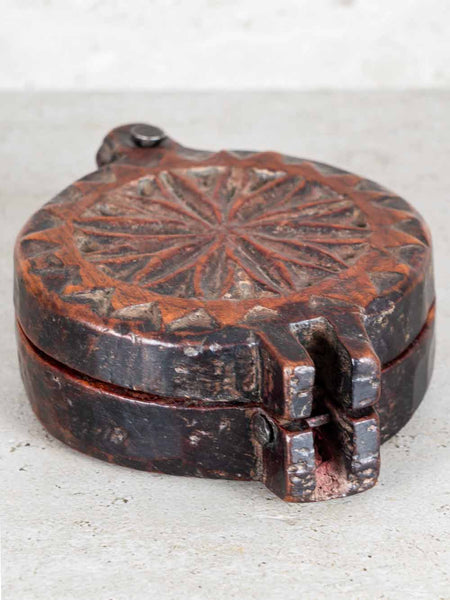 Vintage hand carved Indian wooden make up box