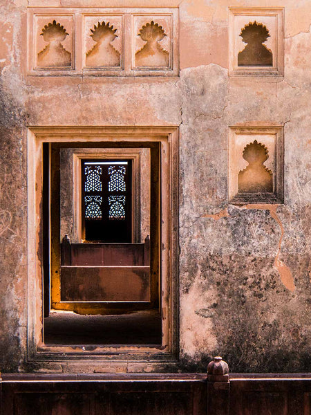 Pink-wall-Orchha Palace detail
