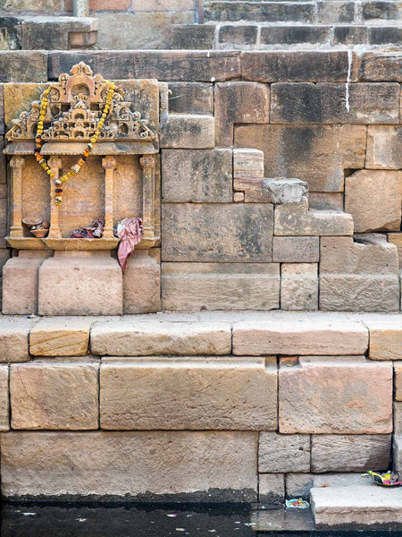 Photo of shrine at Gangvo Kund, Gujarat