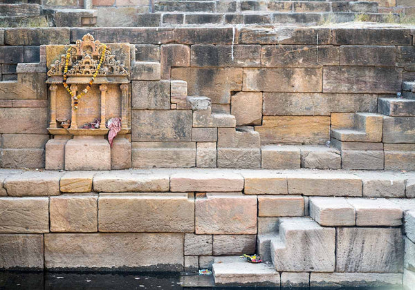Photo of shrine at Gangvo Kund, Gujarat