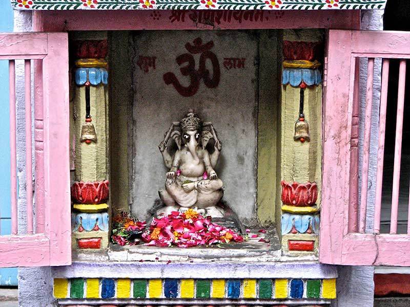 Ganesha Statues & Painting - The background behind the myth