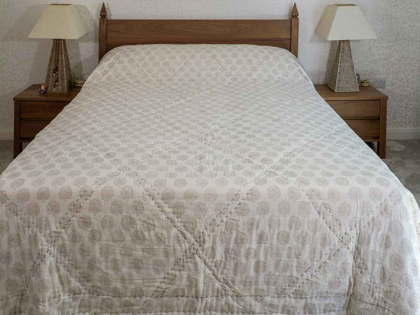 Cappucino Palm Trees Floral Indian Cotton Quilt