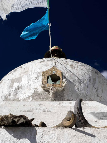 Stupa & Prayer Flags, Tibet, 5 Greetings Cards