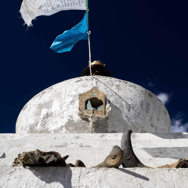 Stupa & Prayer Flags, Tibet, 5 Greetings Cards