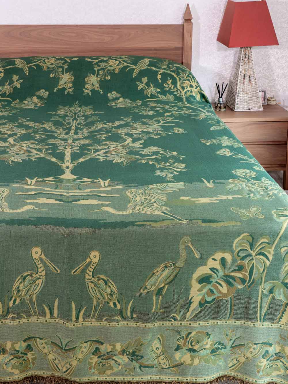 Soft Green Tree of Life Bedspread