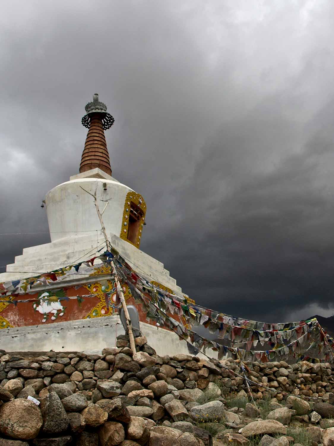 Nezer Stupa and Storm Clouds, Leh | Photos of Ladakh