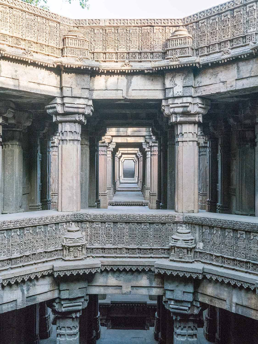 Balcony & Columns, Dada Hari Vav | Stepwell Photos | Silk Road Gallery