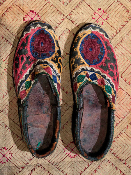 Vintage Embroidered Shoes from Afghanistan, Maroon Sun