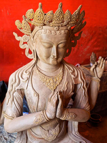 New Avalokiteshvara Statue in Lhasa
